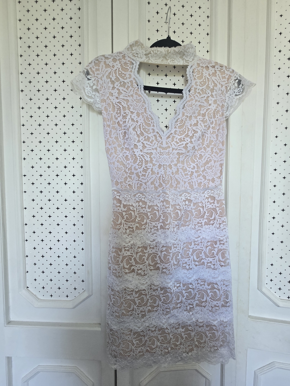 Bebe White Lace Mini Dress with V-Neck